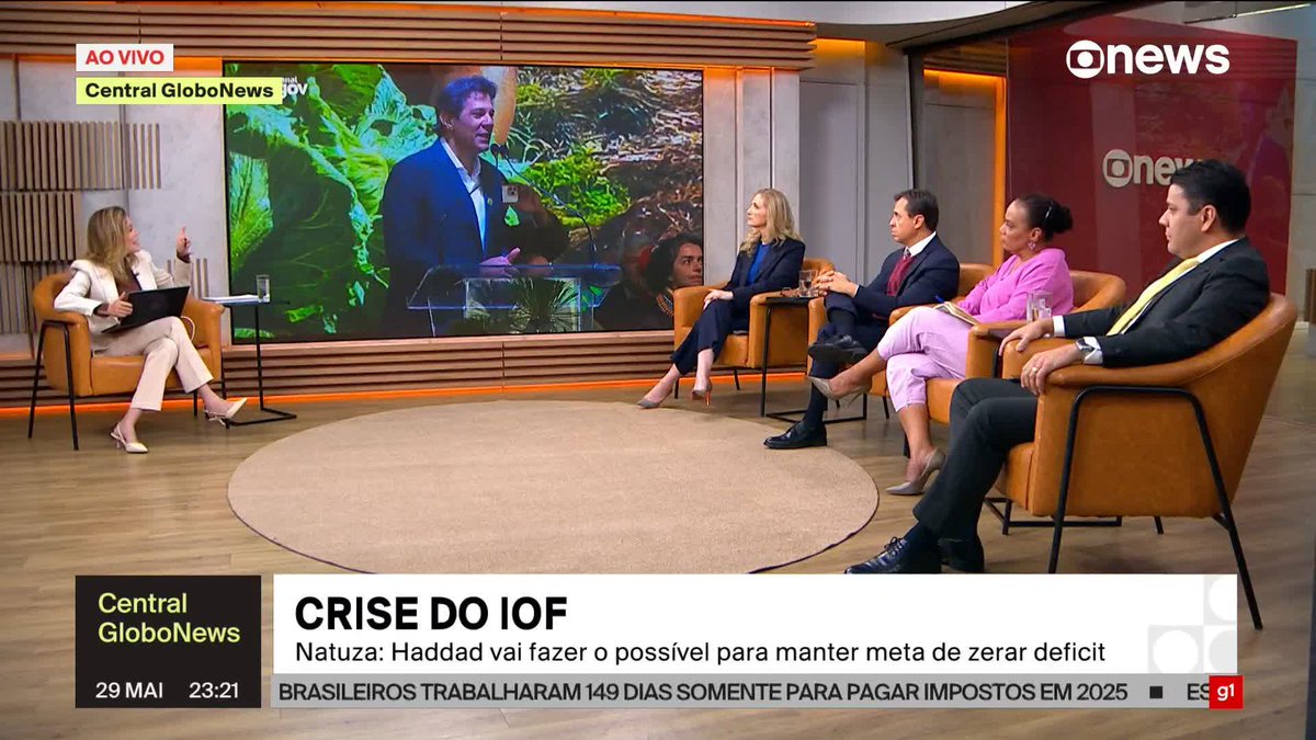 Após levar Galípolo a churrasco na casa de Hugo Motta no final de semana, Lula chamou Haddad para viajar com ele ao Paraná. No estado, o ministro participou de evento e fez discurso emotivo. Confira. #CentralGloboNews ➡ Assista à #GloboNews:
