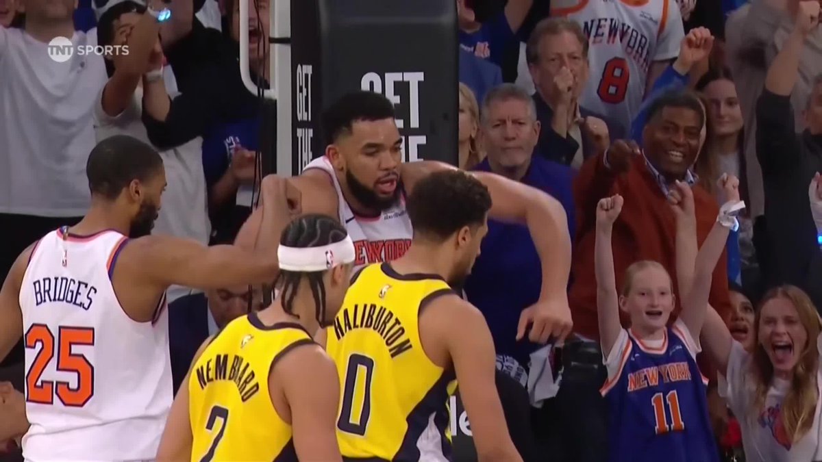 KAT hit the Bron shrug celebration 🔥😂