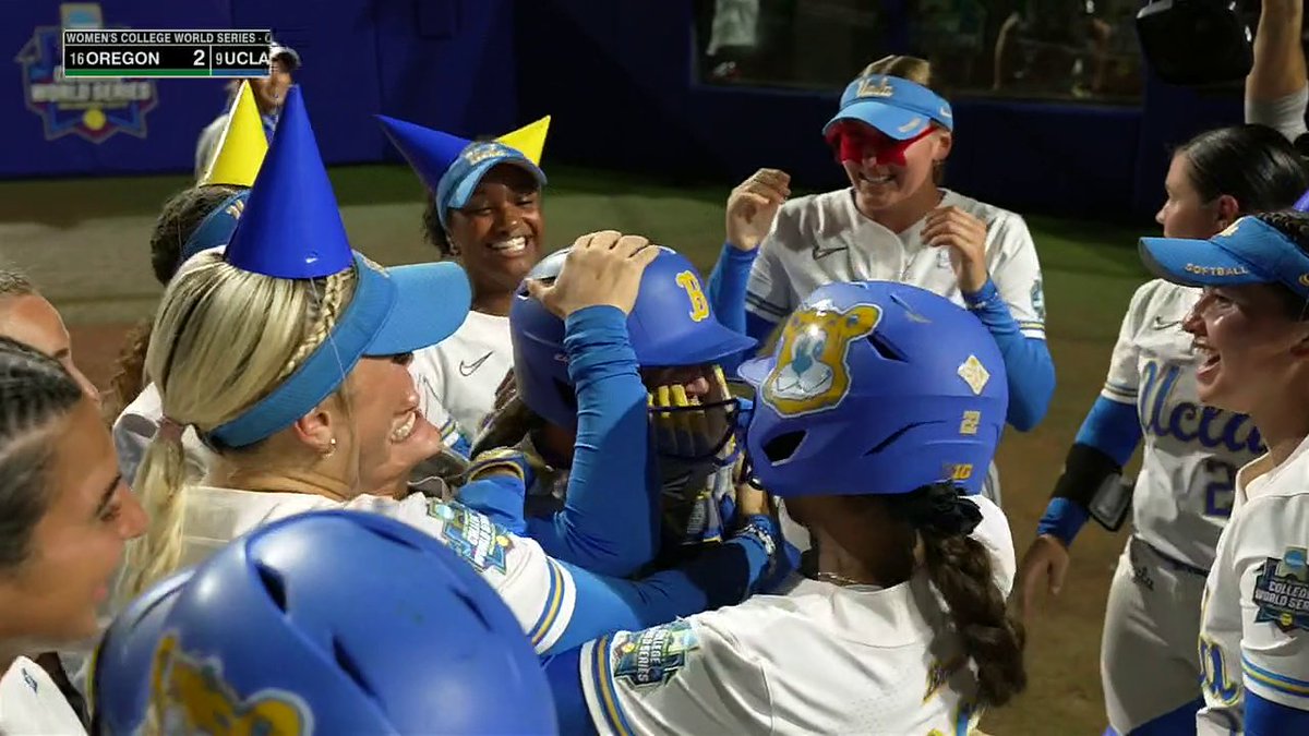 JESSICA CLEMENTS, OH MY 😱 SHE WALKS IT OFF TO GIVE THE BRUINS THE WIN OVER OREGON‼️