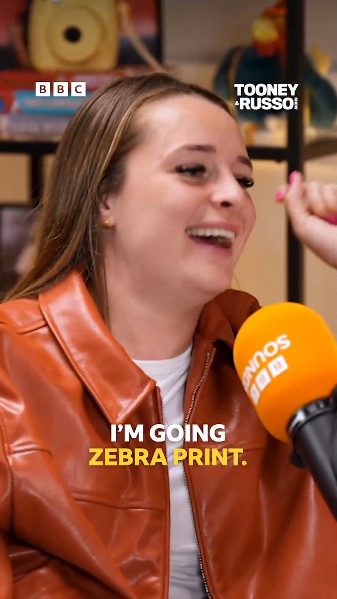 This Alessia Russo story behind Ella Toone's new nickname 😅🐆 The Tooney and Russo Show is baaaack! 🙌