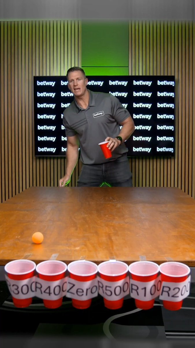 📣The Betway Bucks Challenge featuring Jean de Villiers To Enter👇 1⃣Watch the video 2⃣Comment how many Betway Bucks Jean won 11 lucky winners will each win themselves R100 Betway Bucks Winners announced at 2pm today #BetwayBucksChallenge
