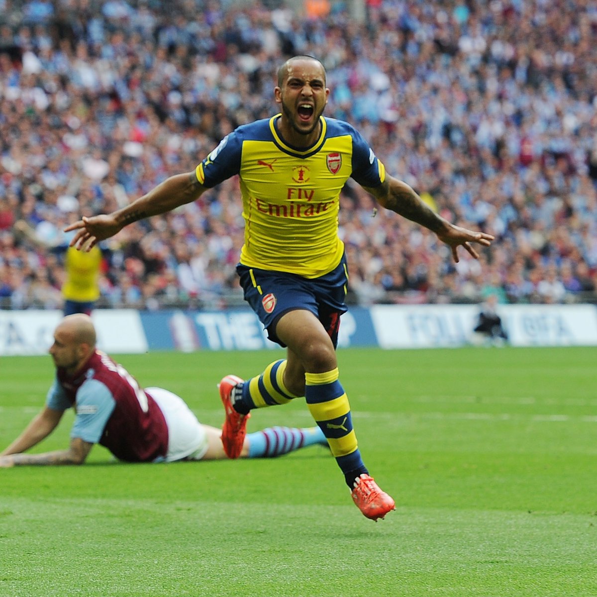 Theo Walcott breaking the deadlock in the FA Cup final, 10 years ago today Theo Walcott ๐ฏ๐ก๐ต