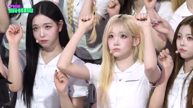 나경이는 챙이가 쭈은 걸 : ̗̀ ♡ˎˊ: 둘이 평생 붙어있었으면 조켓따｡｡ #KPOP #THEKPOP #THESHOW #더쇼 #tripleS #트리플에스 #깨어 #Are_You_Alive #김채연 #김나경 tripleS official