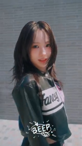 'BEEP' Visual Film #RYUSARANG #์ ์ฌ๋ izna Single Album 'BEEP' 2025.06.09 6PM (KST) ๐ฟ Pre-Save #izna #์ด์ฆ๋ #BEEP #izna_BEEP