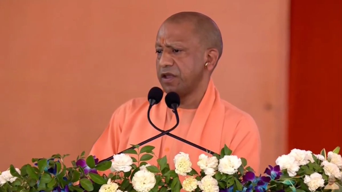 दुश्मन के एयर डिफेंस सिस्टम को नष्ट करके भारत की सेना ने जिस शौर्य और पराक्रम का परिचय दिया... यह आदरणीय प्रधानमंत्री श्री Narendra Modi जी द्वारा 10 वर्ष पूर्व प्रारंभ किए गए 'मेड इन इंडिया' की उस ताकत का भी अहसास दुनिया को कराता है...