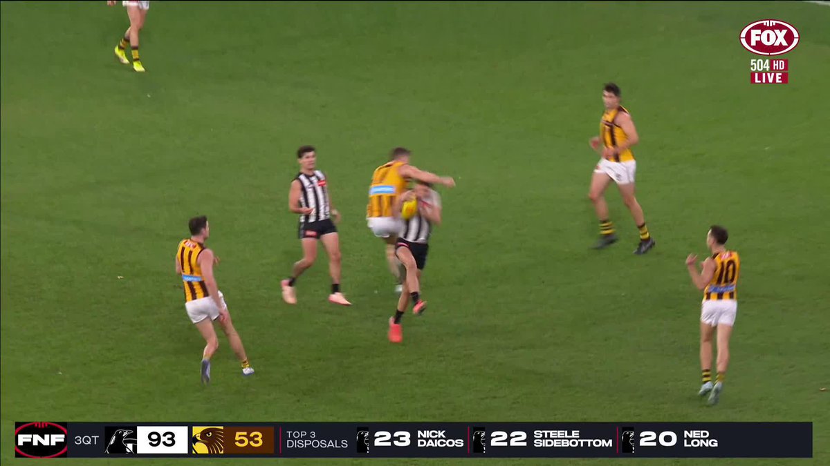 "I don't think there's any way he gets off this one" Jon Ralph discusses a potential suspension for Lloyd Meek. 📺 Watch #AFLPiesHawks LIVE on ch.504 or stream on Kayo Sports: ✍️ BLOG 🔢 MATCH CENTRE
