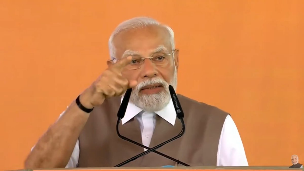 अगर मैं सीधे-सीधे कानपुरिया में कहूं तो दुश्मन कहीं भी हो, हौंक दिया जाएगा: आदरणीय प्रधानमंत्री श्री Narendra Modi जी