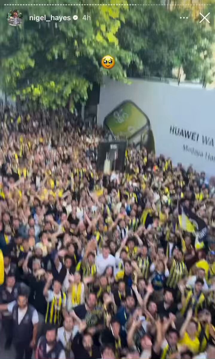 Nigel, Fenerbahçe taraftarlarının kendine “MVP” tezahüratı yaptığı videoyu “🥺” emojisi ile paylaştı..
