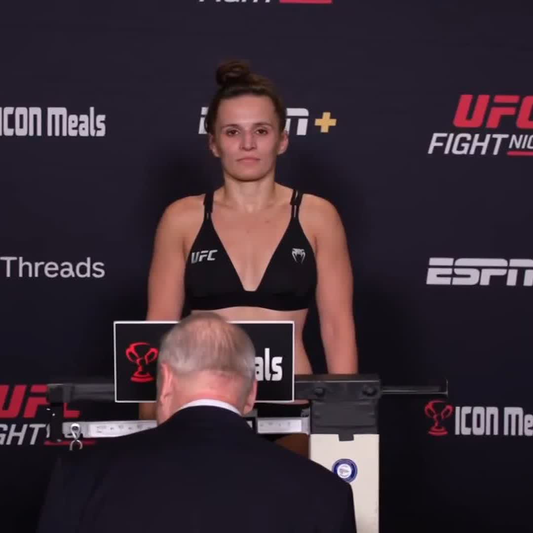 Main event ready 😤 Erin Blanchfield weighs-in at 125lbs! [ #UFCVegas107 | TOMORROW on ESPN+ | 9pmET ]