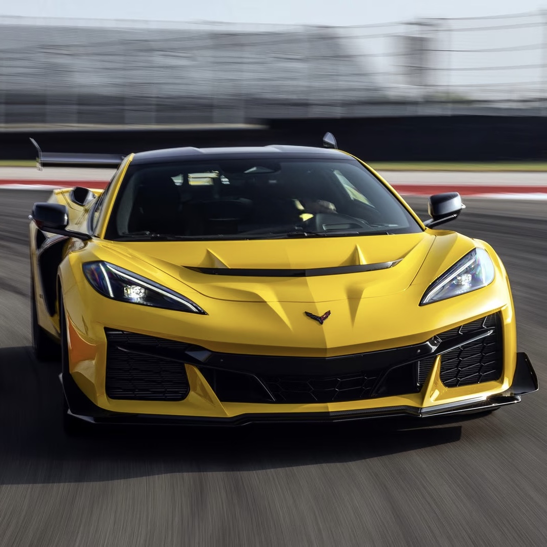 The 2025 Chevrolet Corvette ZR1 has 1064 horsepower, can go 233mph, and is the world's first $200,000 automotive bargain This is a supercar that handles magnificently and is immediately a worthy alternative to much-more-expensive competitors like the 911 GT3 and McLaren 750S