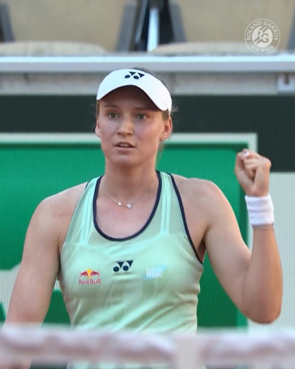 Defeat a Roland-Garros champion in Round 3 ✅ Defeat the reigning Roland-Garros champion in Round 4? 🤔 Rybakina takes down Ostapenko and sets up a blockbuster clash with Swiatek 🔥 #RolandGarros