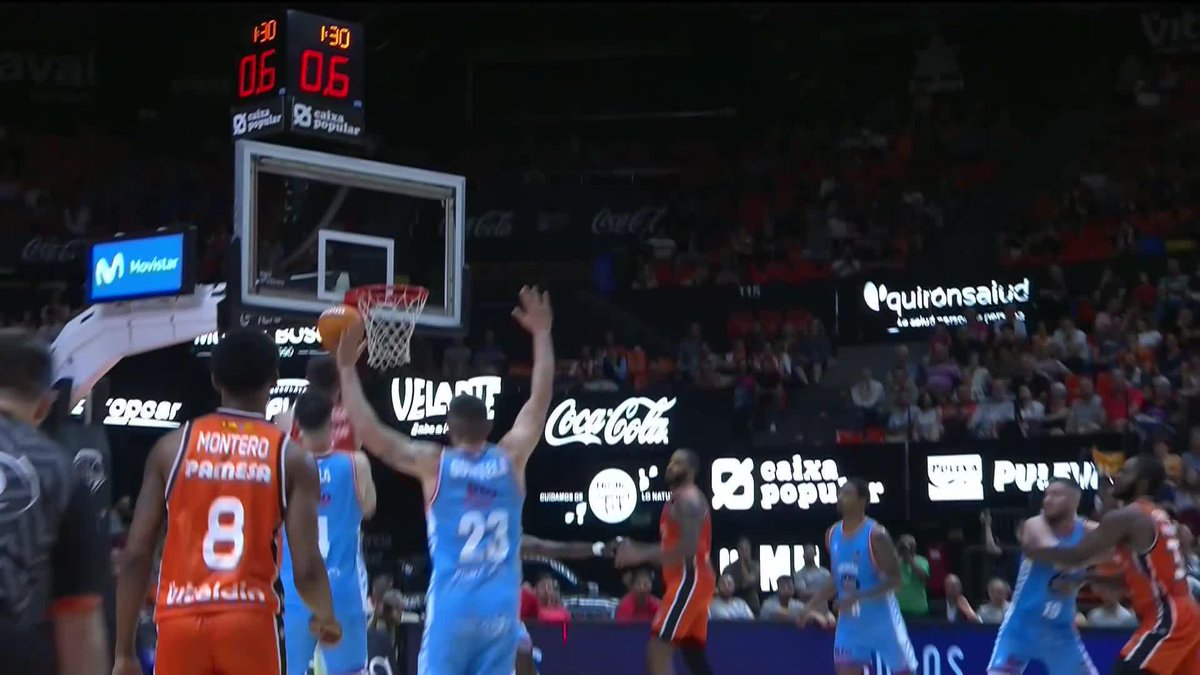 💫 El TALENTAZO de Sergio De Larrea Asenjo es... una locura. ¡La que se ha sacado de la manga! 📺 Basket en Movistar Plus+ | #ConectaConTuPasión #LigaEndesa | Valencia Basket Club