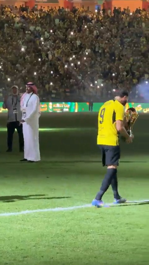 شيل، شيل، شيل شيل يا ابن الذمه شيل 🏆🏆🏆💛💛💛💛💛