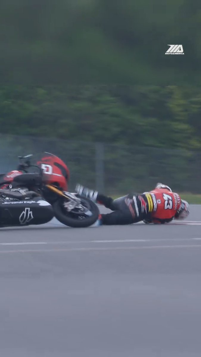 Whoa! 😳 James Rispoli went down hard in the final 2 minutes of Mission Foods 🌮 King Of The Baggers Qualifying 1. Thankfully, he was quick to get up and back on his bike without serious injuries.