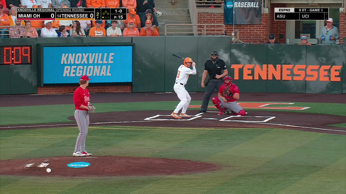 Reese gets the scoring started! 📺 (ESPNU) #GBO // #OTH // #BeatMiami