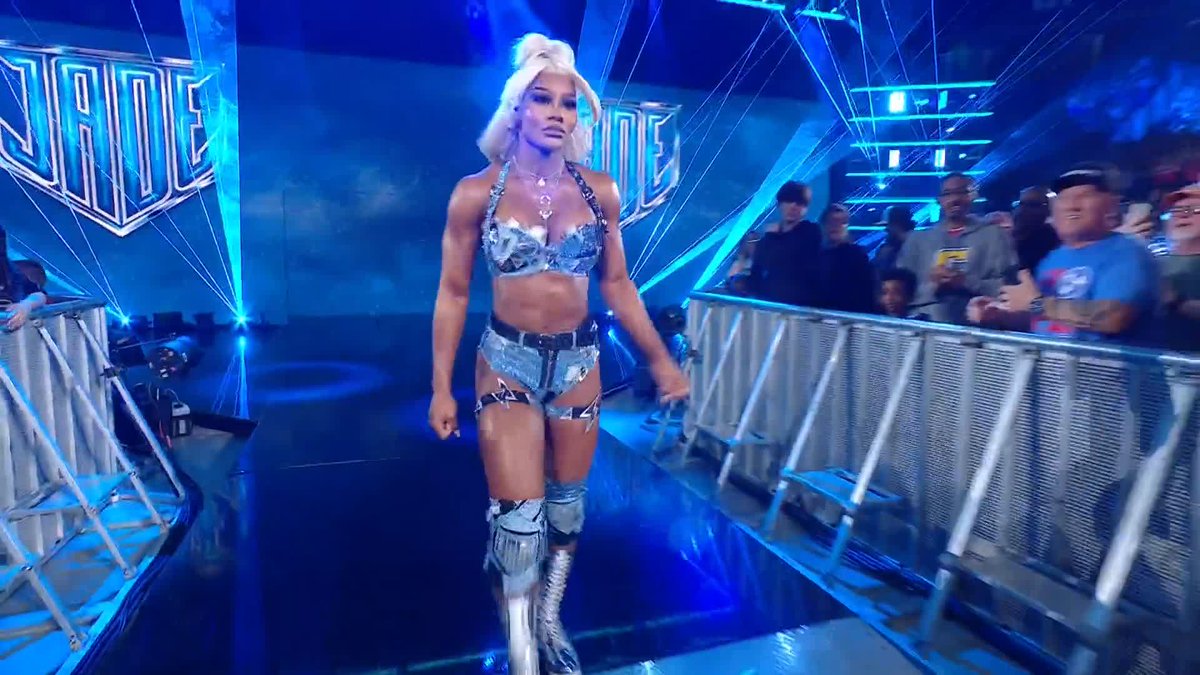 HERE WE GO AGAIN! Jade Cargill and Naomi couldnโt wait! ๐ #SmackDown