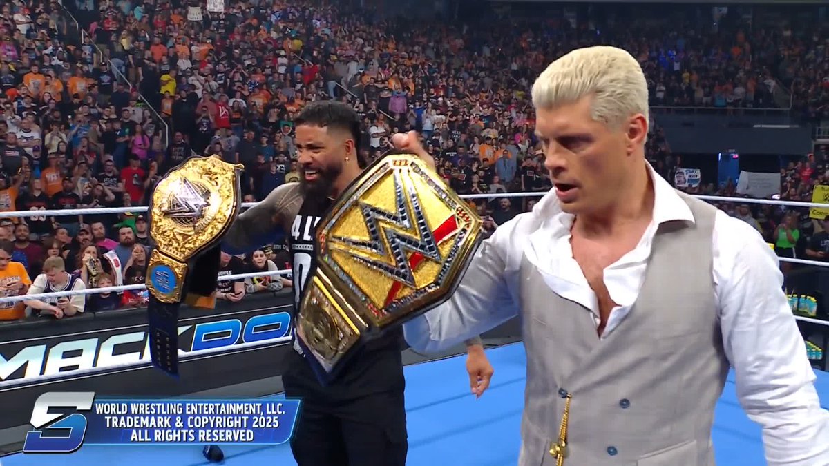 IT'S ON!!! #MITB can't come soon enough! ๐ #SmackDown
