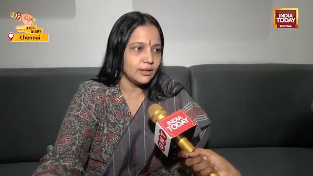 Tamil actor Vinodhini Vaidynathan has come out in support of #KamalHaasan. Vinodhini Vaidynathan said," Kamal Haasan is not someone who believes that one language is superior to another. The outrage and anger directed at him are misplaced." #ReporterDiary #KannadaRow | Anagha Kesav