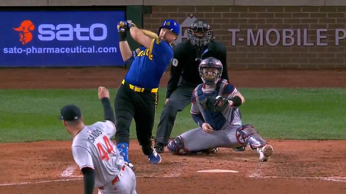 21 homers before June Cal Raleigh is UNREAL 🤩