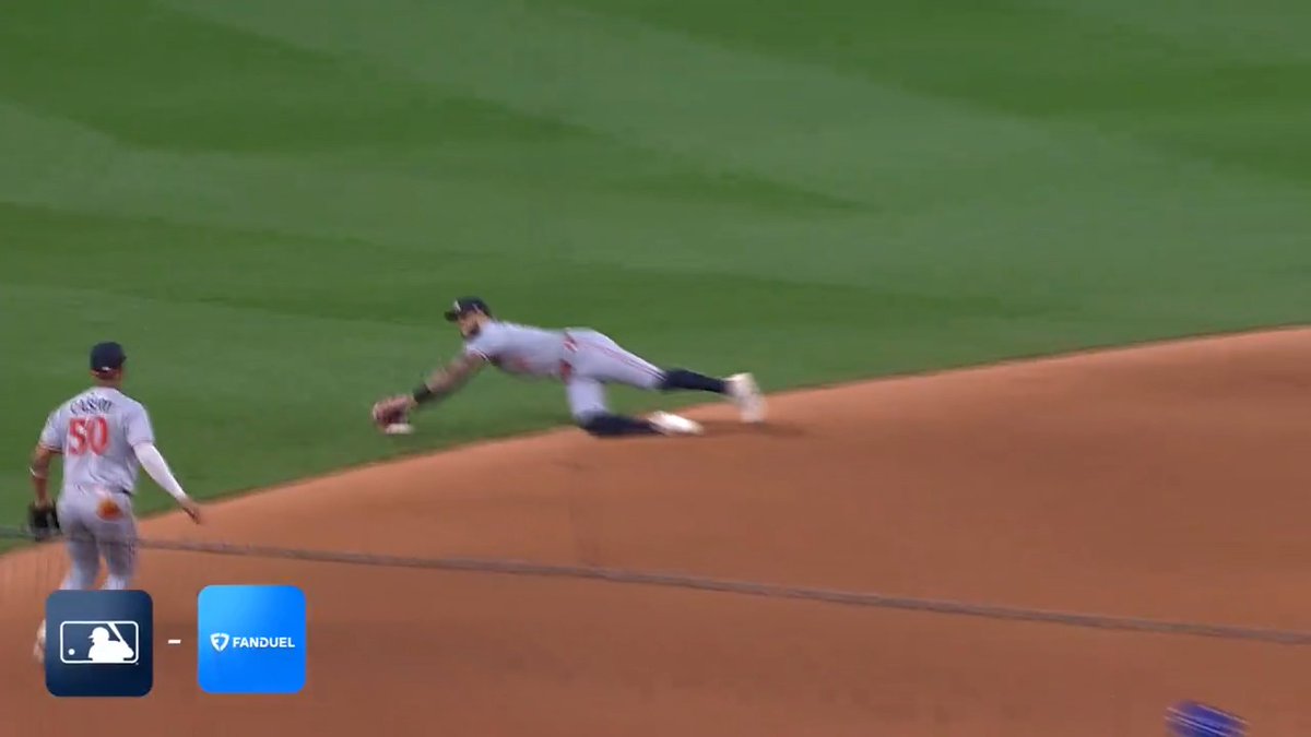 Carlos Correa secures the Minnesota Twins win with an exceptional play!