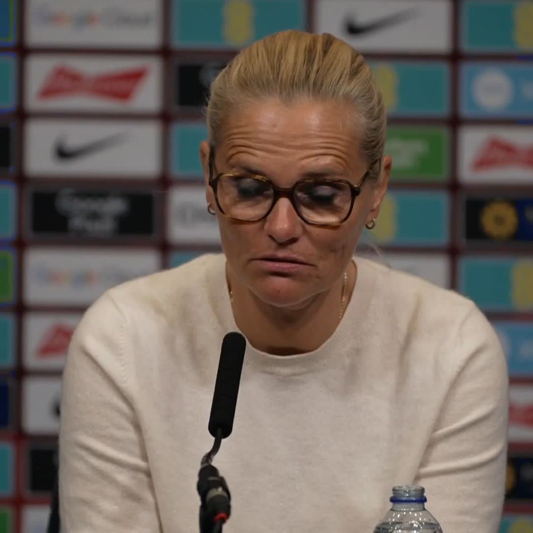 "She scores goals very easy" Sarina Wiegman on Aggie Beever-Jones scoring a first-half hat-trick against Portugal in the Nations League ⚽️