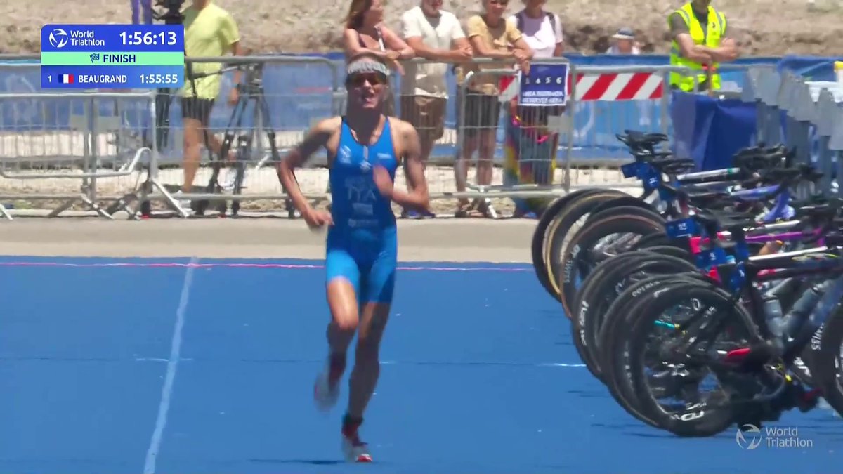 Notre reine victorieuse 👸🏼 Cassandre Beaugrand s’impose lors de la manche de Coupe du monde de triathlon d’Alghero