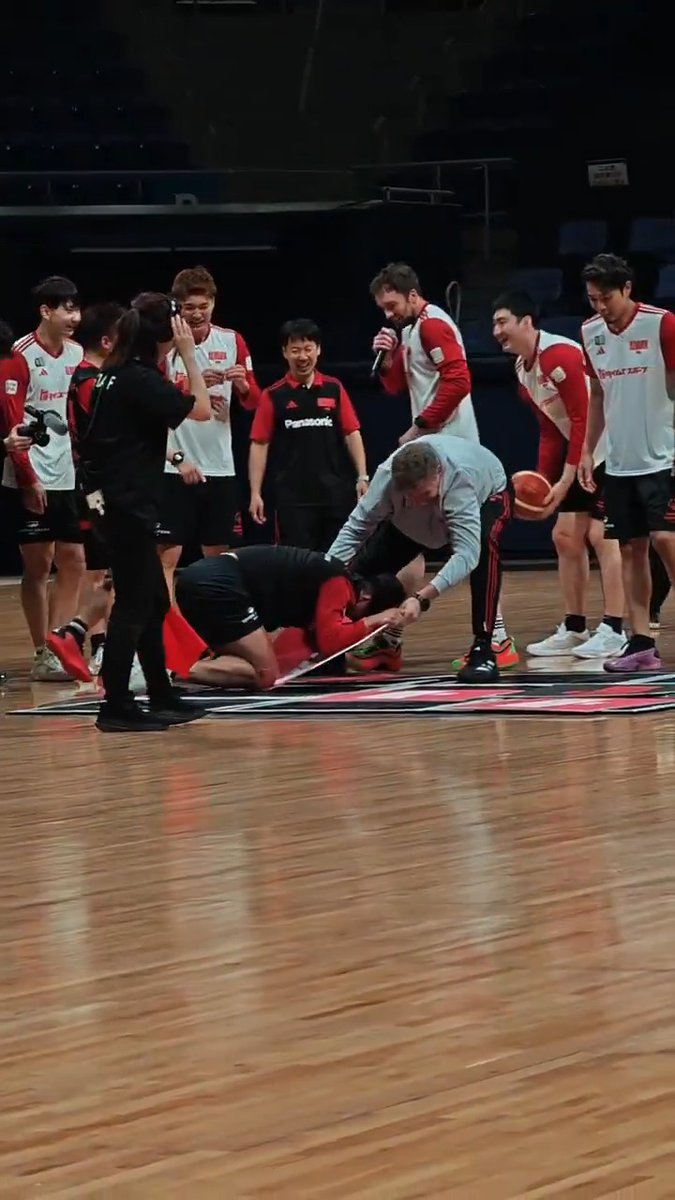 負けずぎらい対決🥊🤭 大倉颯太🆚デイニアス・アドマイティス こちらのアングルでもどぞ!
