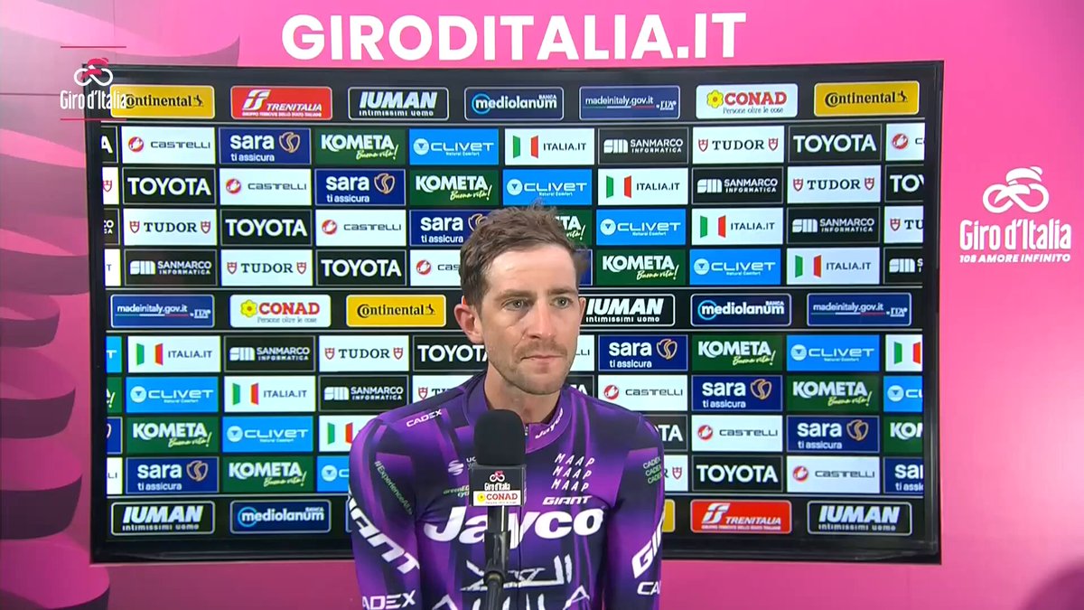 🎙️ "Mentally and physcially, it's been a difficult Giro. I don't think anyone deserves the Maglia Rosa more than him [Simon Yates] " - 🏆 🇦🇺 Chris Harper #GirodItalia