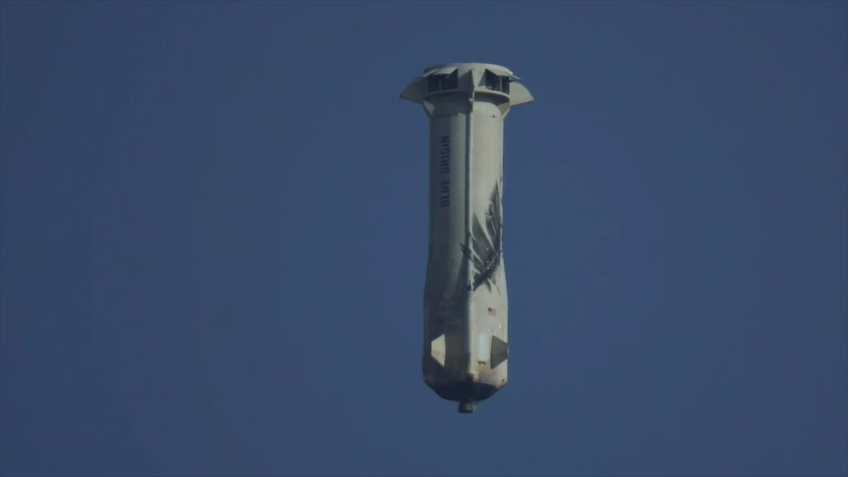 🔁 NS-32 Replay: Booster Touchdown!