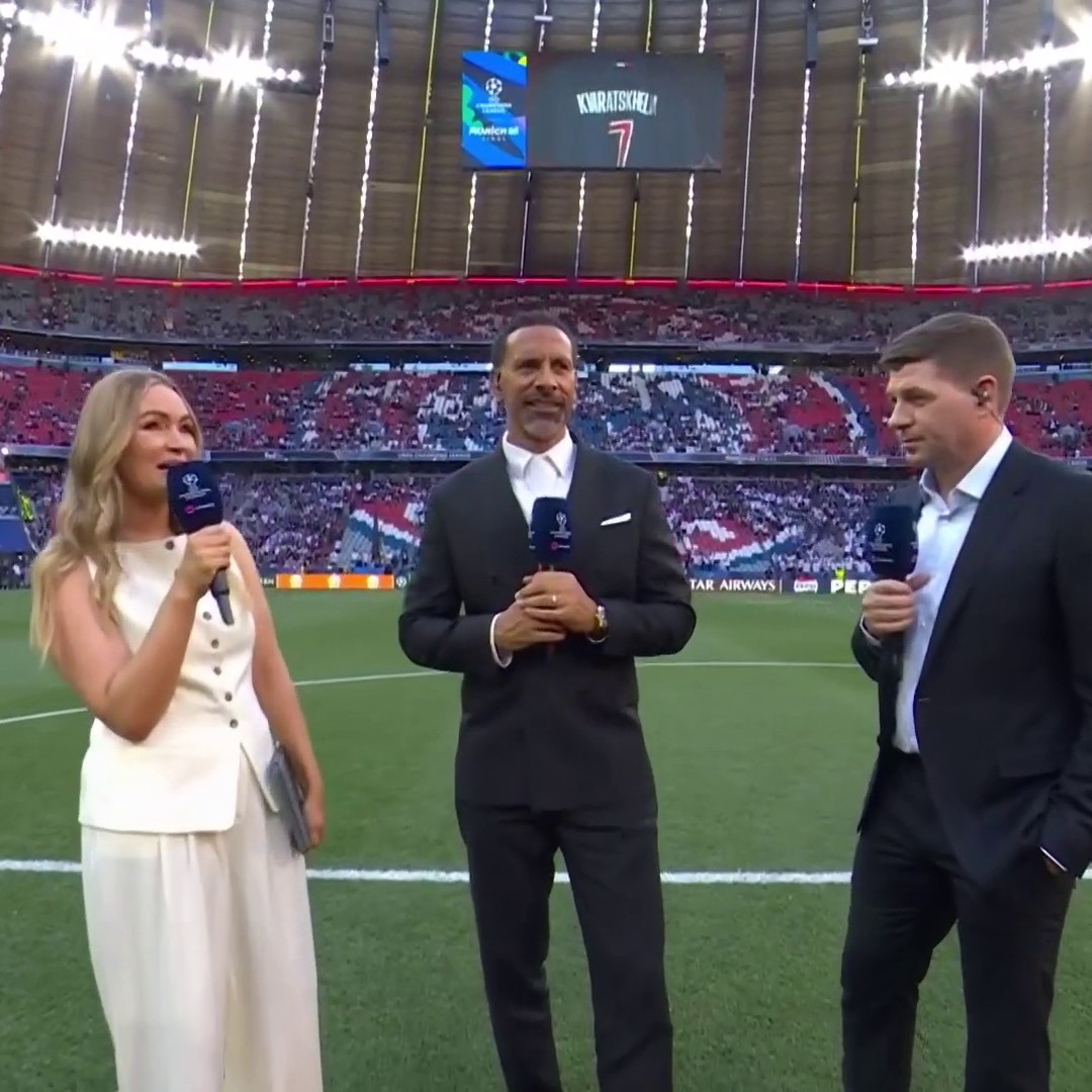 It's business time now 💪 Steven Gerrard and Rio Ferdinand join Laura Woods for a big night ahead 🏆 📺 @tntsport & discovery+ UK