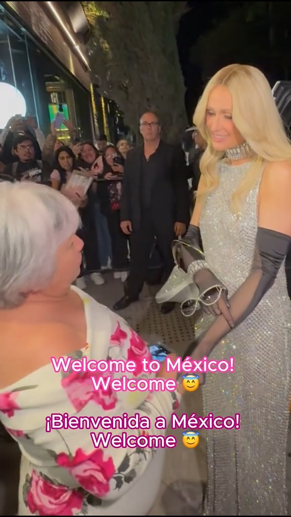 I have the most #Iconic fans ever 🥹💕 Thank you for the very #Sliving welcome ✨ #ThatsHot 🌸