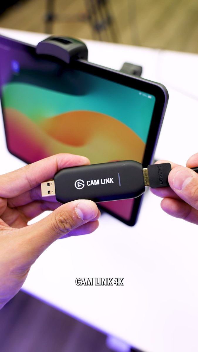 Your iPad can function as a live camera preview using Cam Link 4K. This configuration is perfect for solo creators who need to make sure they're in focus and in frame. No more running back and forth from your camera. 😎 Get the perfect shot with Cam Link 4K: