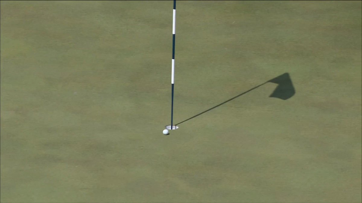 SO CLOSE! 😳 How has Amari Avery not sunk an ace here? 😭