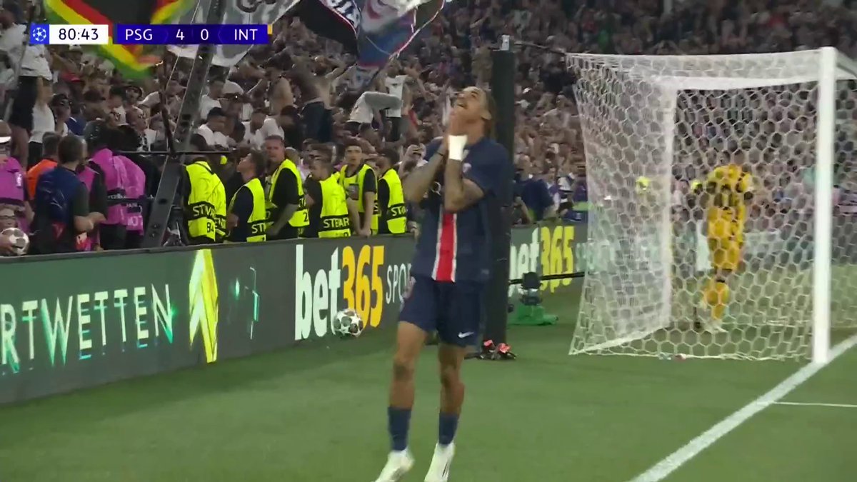 "That was going to be one of THE great Champions League goals!" 😲 Bradley Barcola did all the hard work, and then... 🫣 📺 TNT Sports&amp;@discoveryplusUK