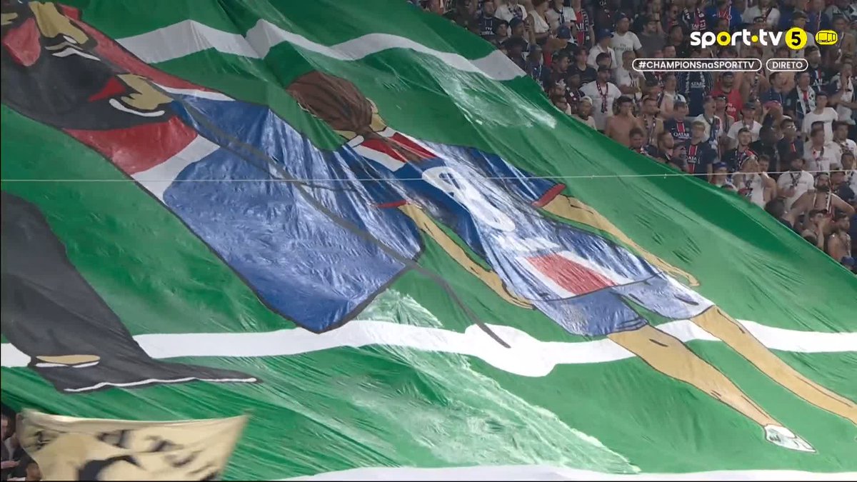 A merecida homenagem 🥹 #sporttvportugal #CHAMPIONSnaSPORTTV #ChampionsLeague #PSG #Inter