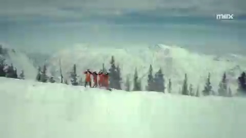Una película escrita y dirigida por Jesse Armstrong, el creador de SUCCESSION. Con Steve Carell, Jason Schwartzman, Cory Michael Smith y Ramy Youssef en el elenco. Y la música de Nicholas Britell. MOUNTAINHEAD por fin llegó a HBO Max.