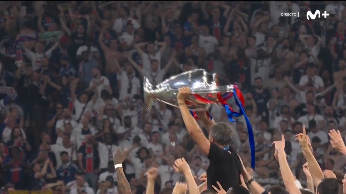 👑 @LUISENRIQUE21, rey de Europa. #UCLfinal #LaCasaDelFútbol