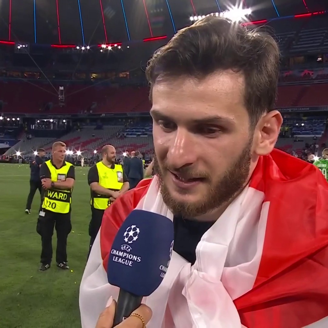 Khvicha Kvaratskhelia joined PSG just four months ago... and now he's a treble winner ๐๐๐ ๐๏ธ Jules Breach | ๐บ TNT Sports & discovery+ UK