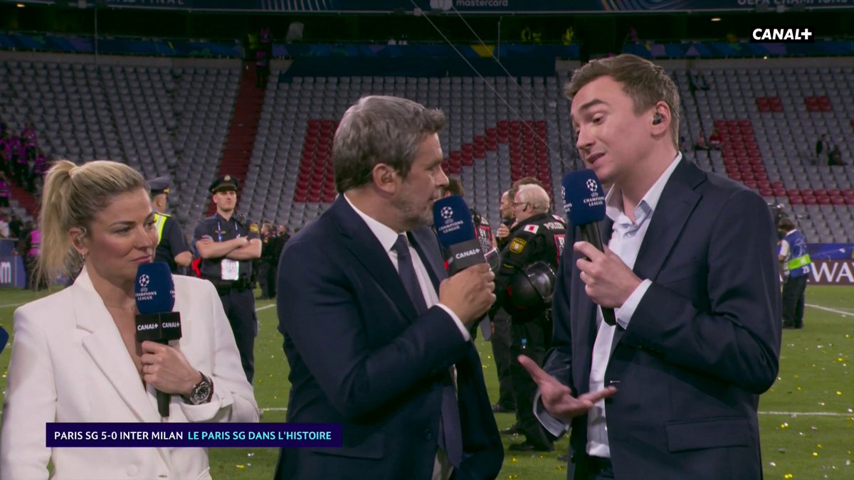 Même au Trocadero c’est le ZGA 🤣 Les Parisiens sont fous ! 😭❤️💙 🎥 CANAL+ Foot