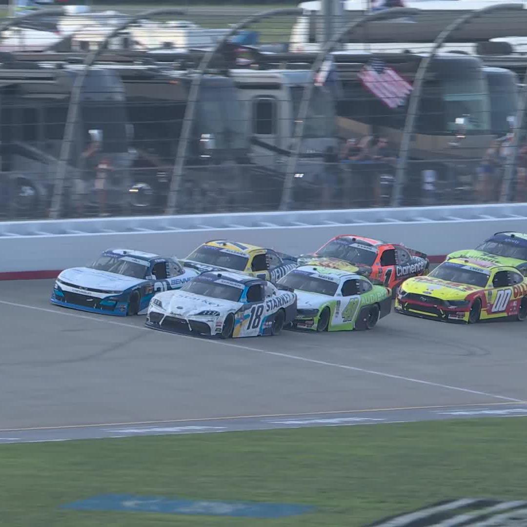 It's time for a Saturday night showdown on this concrete oval! We are green at Nashville Superspeedway, live on The CW Sports!