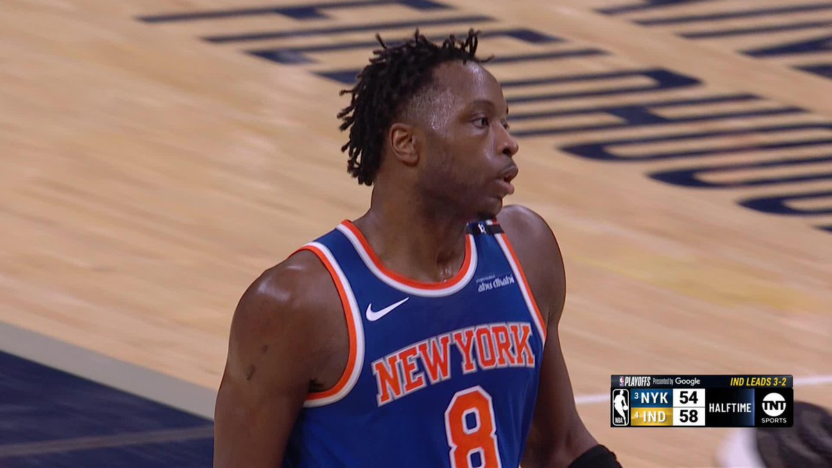OG BEATS THE HALF-TIME BUZZER ‼️ He caps off a frenetic first half in Game 6 🍿