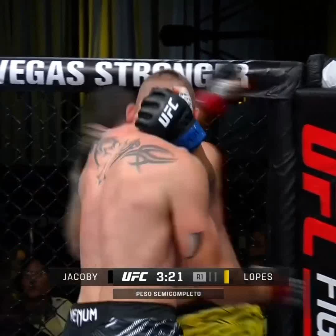 Dustin Jacoby tiene gran poder!!! #UFCVegas107