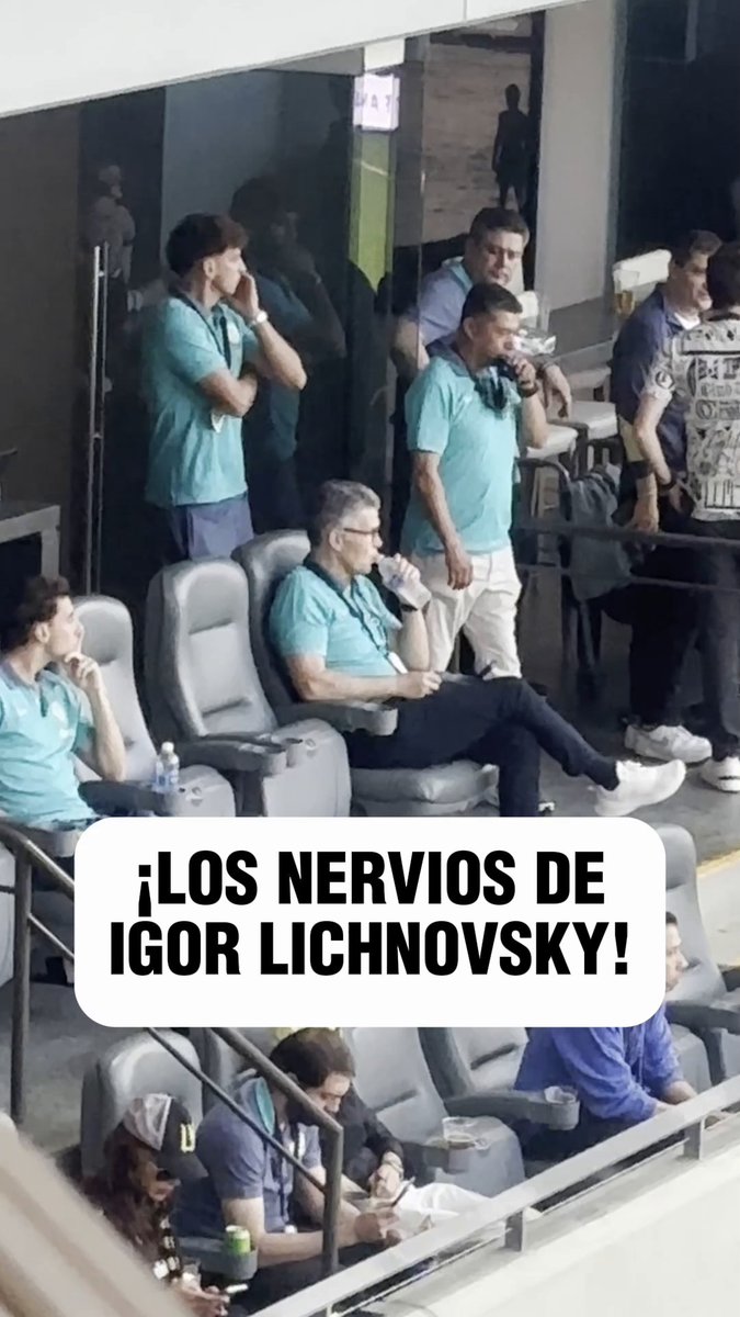 ¡No se puede estar quieto Igor Lichnovsky! 😰 No oculta sus nervios en el arranque del América contra el LAFC 🫣
