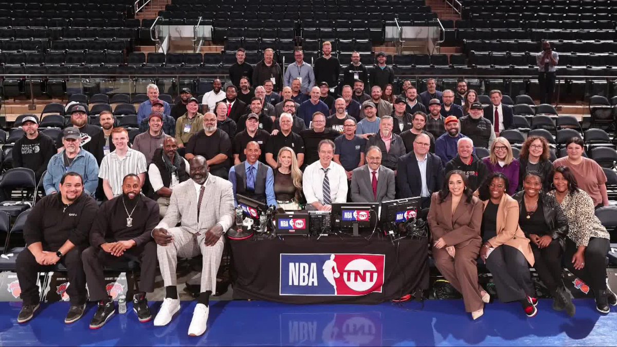 Kevin Harlan, Reggie Miller, Stan Van Gundy and Allie LaForce sign off from #NBAonTNT for the last time ❤️