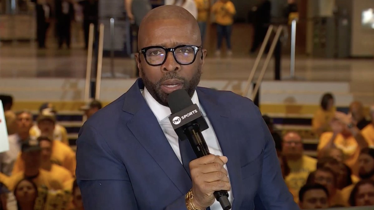"No one ever called me 'The Jet' until I got back to TNT." 🥹