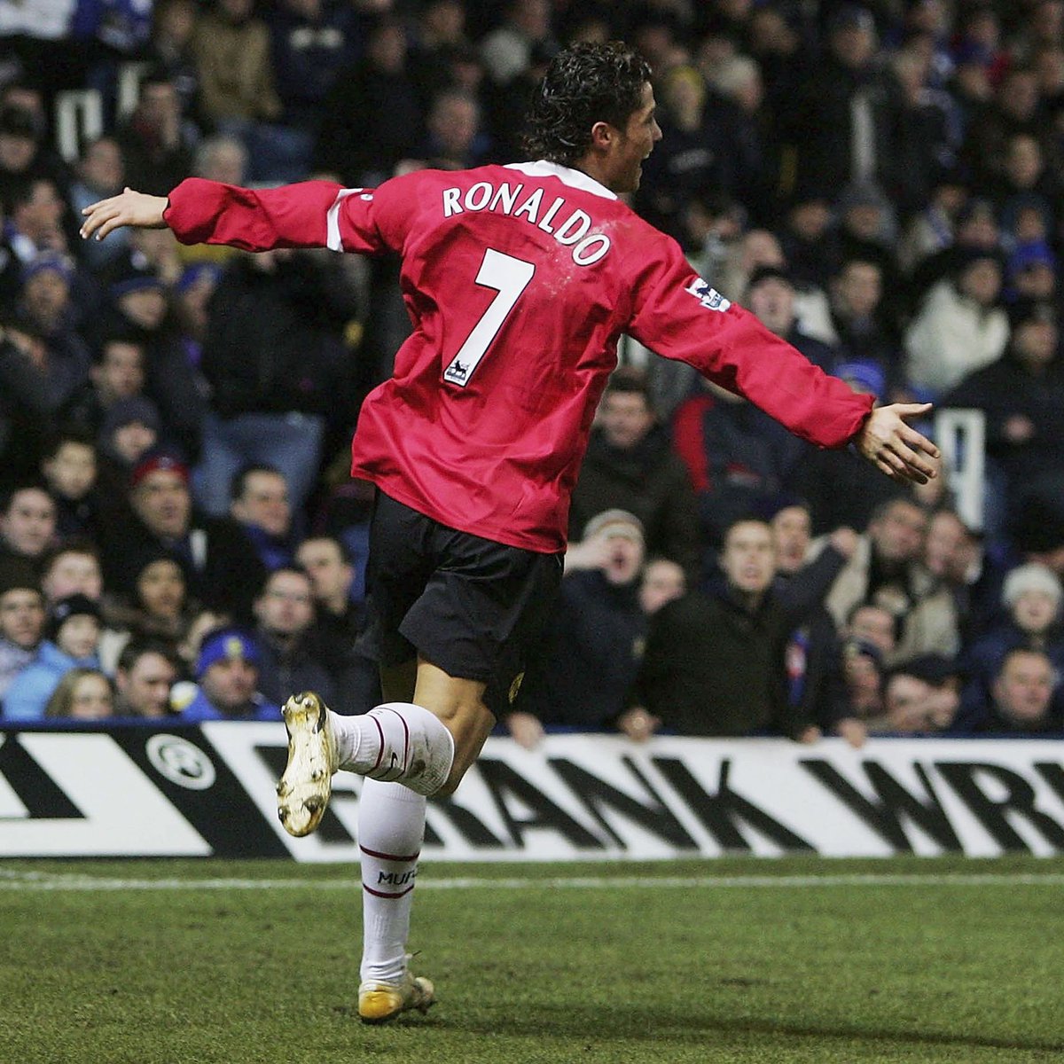 Clinical from old school Cristiano Ronaldo 😏🔥🇵🇹