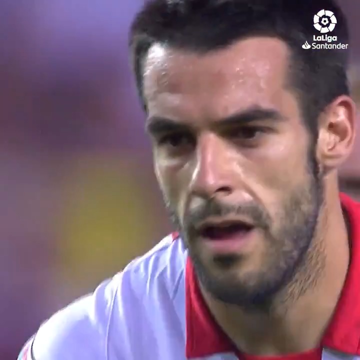 🇪🇸🔝 12 years ago today: Alvaro Negredo scored 4 GOALS vs Valencia! ⚽️⚽️⚽️⚽️ A month or so later, he signed for Manchester City.
