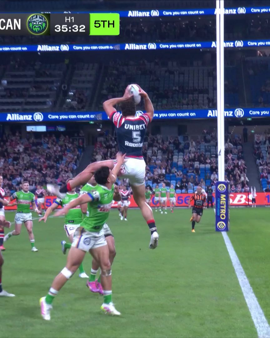 Nawaqanitawase or Superman?! 🦸‍♂️ #NRLRoostersRaiders