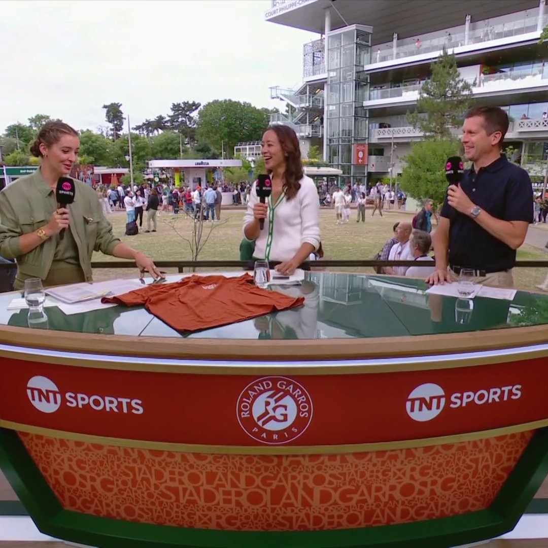Tim Henman and Anne Keothavong go head-to-head in a #RolandGarros quiz for Laura Robson's prized 'Merci Rafa' t-shirt ✨