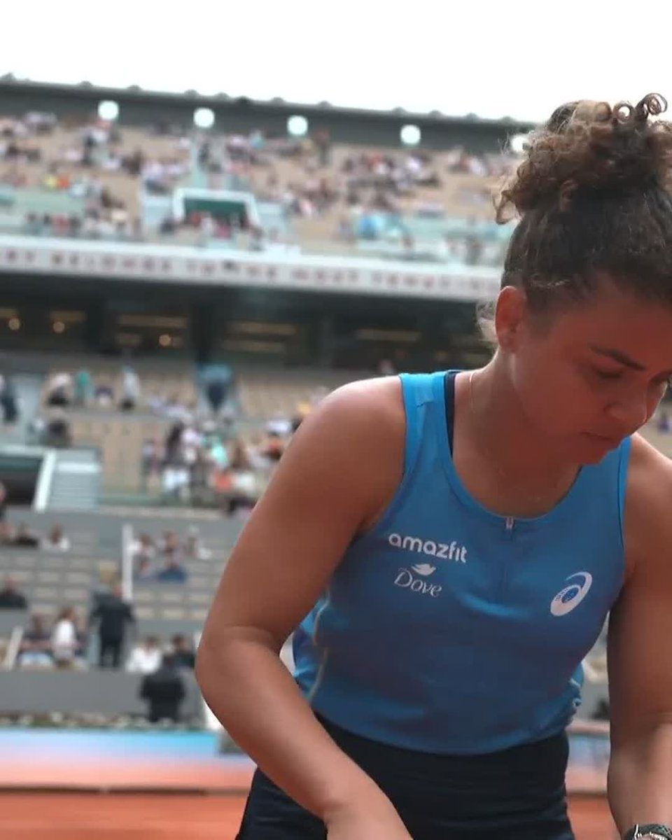 First match of the day, and it should be a good one: Svitolina 🆚 Paolini #RolandGarros